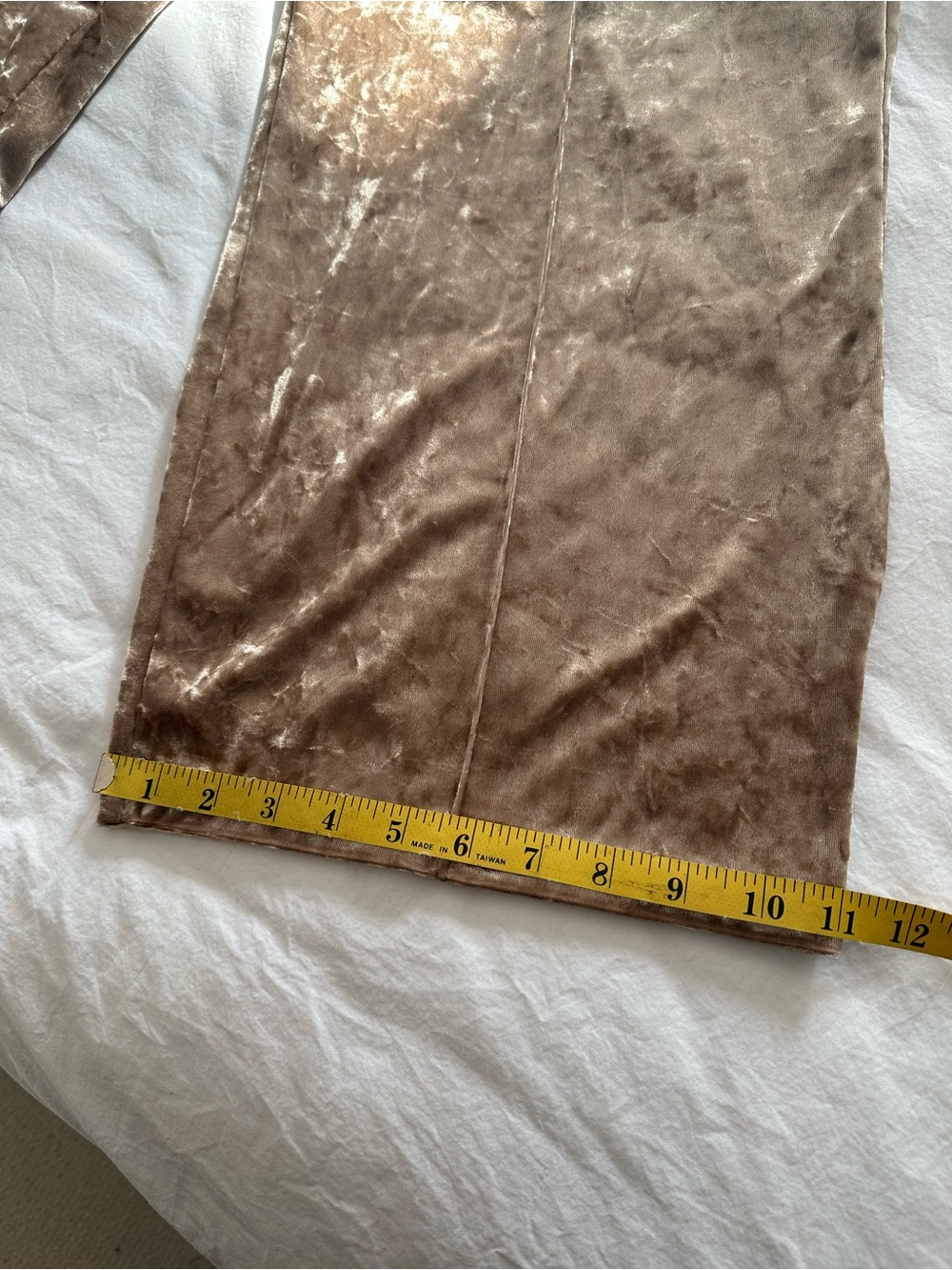 Serra champagne-gold crushed velvet pants, size 14 - Picture 11 of 12